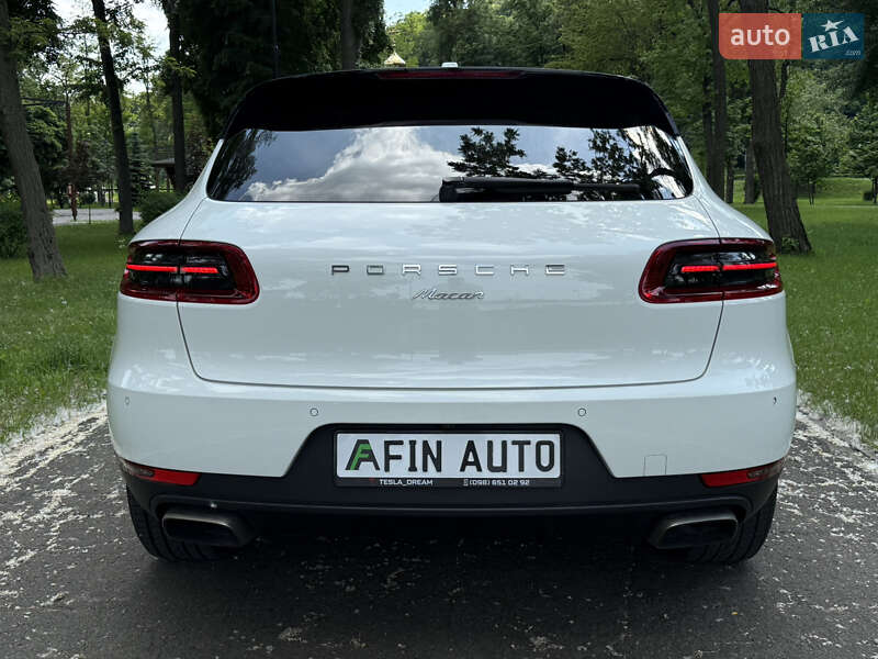 Внедорожник / Кроссовер Porsche Macan 2016 в Черкассах