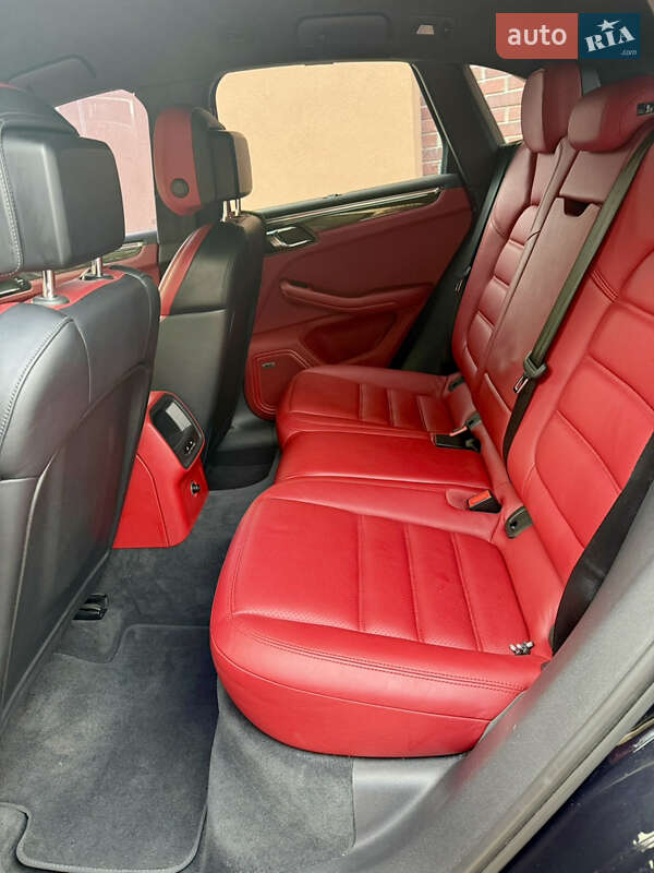 Позашляховик / Кросовер Porsche Macan 2014 в Новомосковську фото 14 Позашляховик / Кросовер Porsche Macan 2014 в Новомосковську