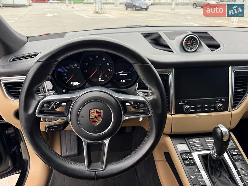 Внедорожник / Кроссовер Porsche Macan 2018 в Киеве