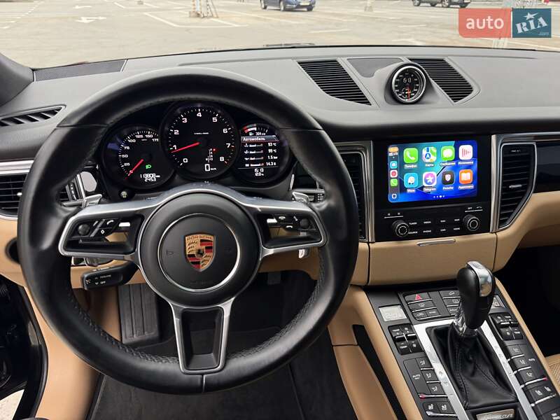 Внедорожник / Кроссовер Porsche Macan 2018 в Киеве