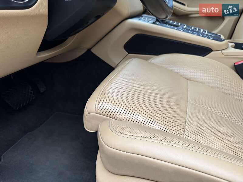 Внедорожник / Кроссовер Porsche Macan 2018 в Киеве