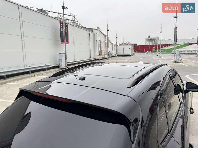 Внедорожник / Кроссовер Porsche Macan 2018 в Киеве