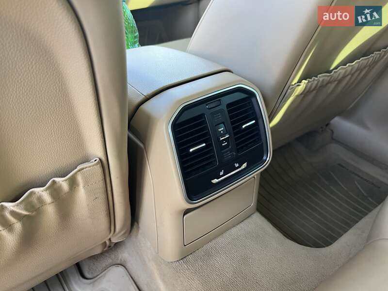 Внедорожник / Кроссовер Porsche Macan 2015 в Кременчуге фото 10 Внедорожник / Кроссовер Porsche Macan 2015 в Кременчуге