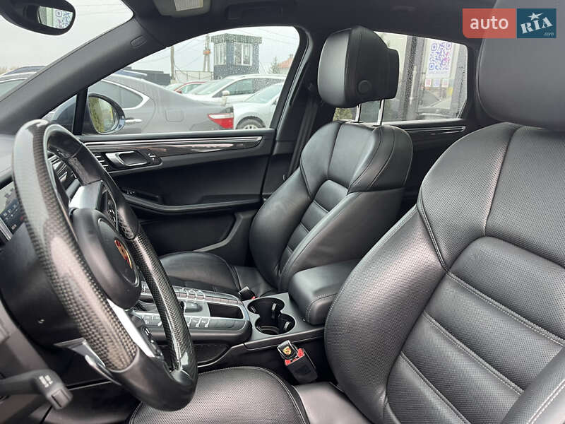 Позашляховик / Кросовер Porsche Macan 2017 в Львові