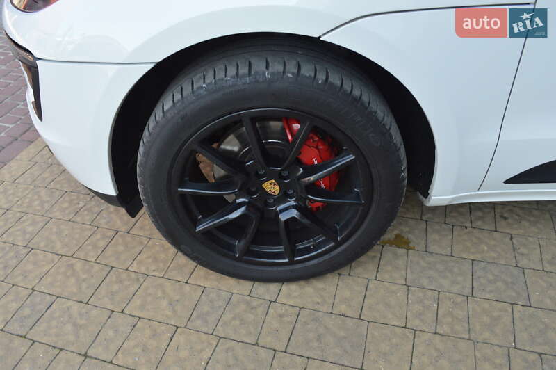 Внедорожник / Кроссовер Porsche Macan 2018 в Львове