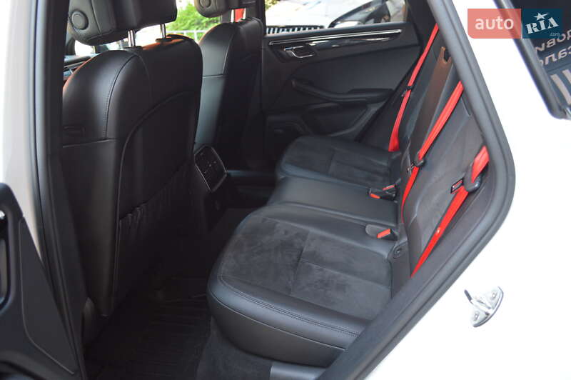 Внедорожник / Кроссовер Porsche Macan 2018 в Львове