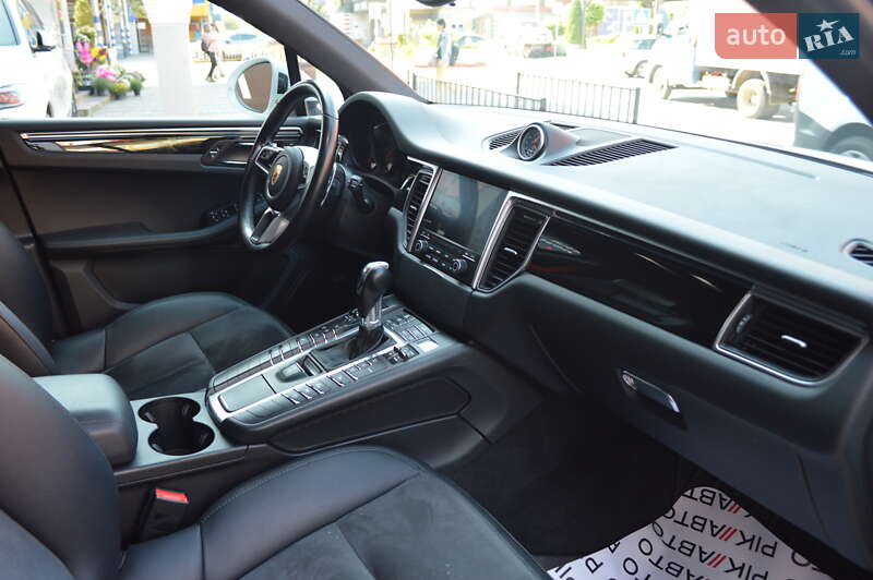 Внедорожник / Кроссовер Porsche Macan 2018 в Львове