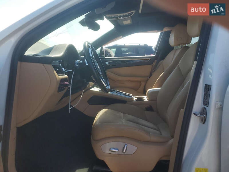 Внедорожник / Кроссовер Porsche Macan 2018 в Запорожье