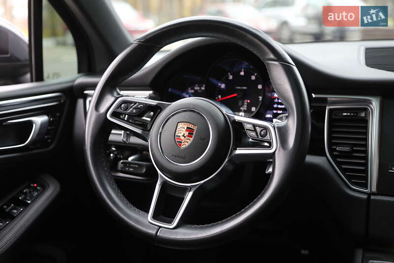 Позашляховик / Кросовер Porsche Macan 2018 в Харкові