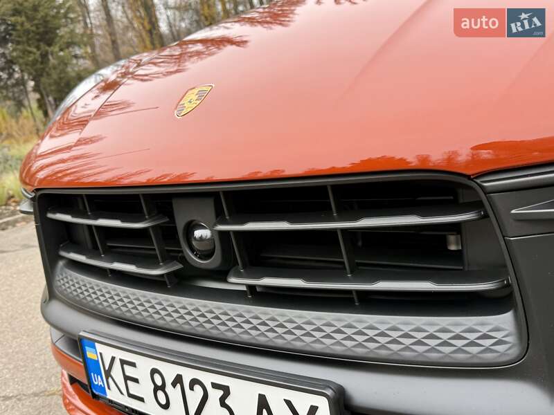 Позашляховик / Кросовер Porsche Macan 2022 в Києві