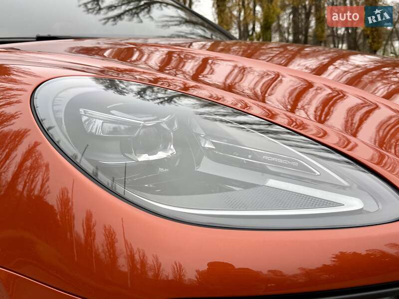 Позашляховик / Кросовер Porsche Macan 2022 в Києві