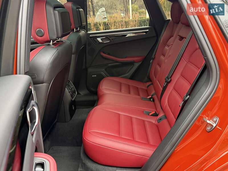 Позашляховик / Кросовер Porsche Macan 2022 в Києві