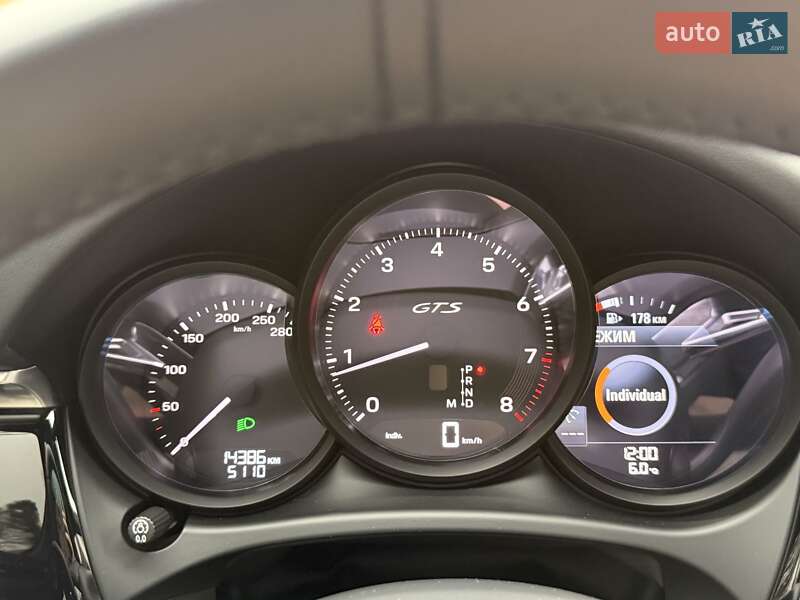 Позашляховик / Кросовер Porsche Macan 2022 в Києві