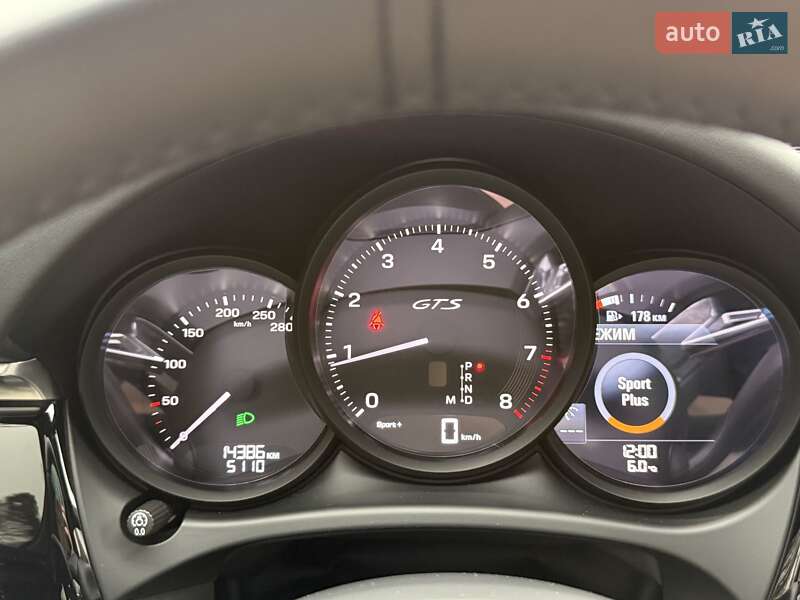 Позашляховик / Кросовер Porsche Macan 2022 в Києві