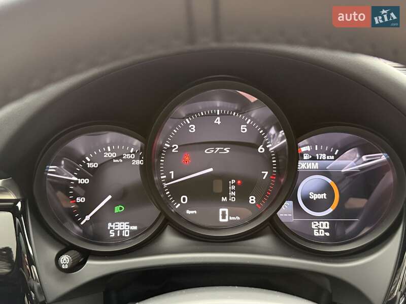 Позашляховик / Кросовер Porsche Macan 2022 в Києві