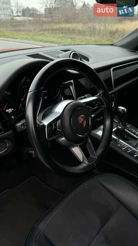 Внедорожник / Кроссовер Porsche Macan 2019 в Хмельницком