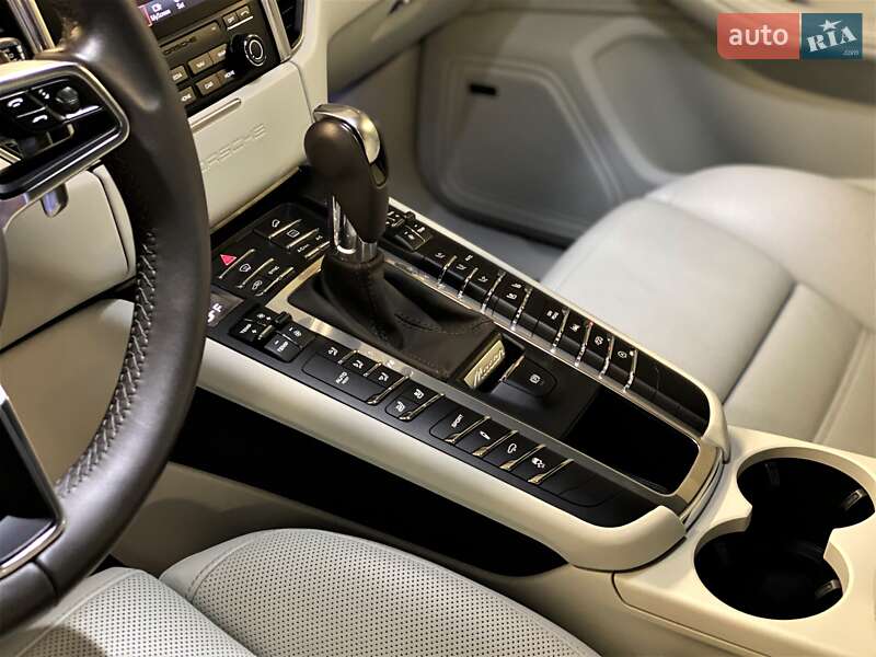 Внедорожник / Кроссовер Porsche Macan 2017 в Киеве фото 30 Внедорожник / Кроссовер Porsche Macan 2017 в Киеве