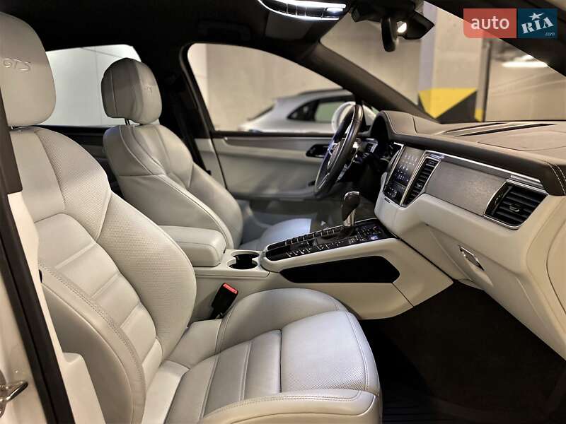 Внедорожник / Кроссовер Porsche Macan 2017 в Киеве фото 46 Внедорожник / Кроссовер Porsche Macan 2017 в Киеве
