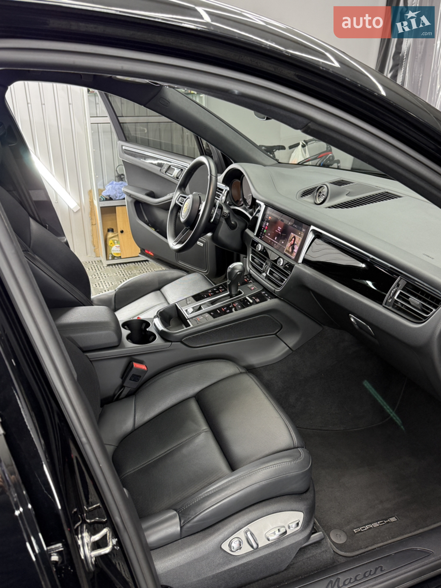 2022 Porsche Macan - мініатюра 15