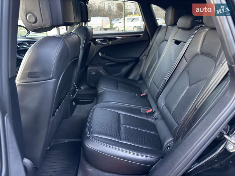 Позашляховик / Кросовер Porsche Macan 2021 в Чернівцях фото 25 Позашляховик / Кросовер Porsche Macan 2021 в Чернівцях