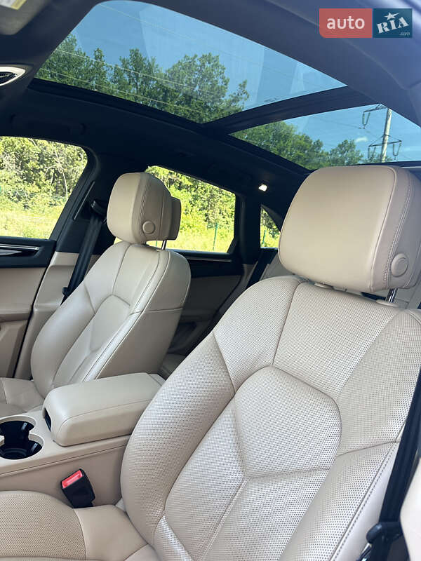 Позашляховик / Кросовер Porsche Macan 2020 в Харкові фото 28 Позашляховик / Кросовер Porsche Macan 2020 в Харкові