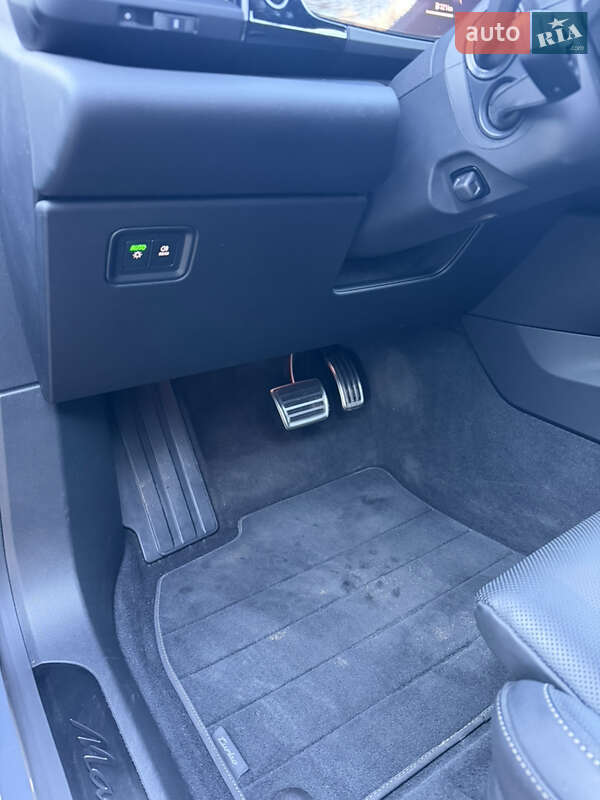 Внедорожник / Кроссовер Porsche Macan 2025 в Львове