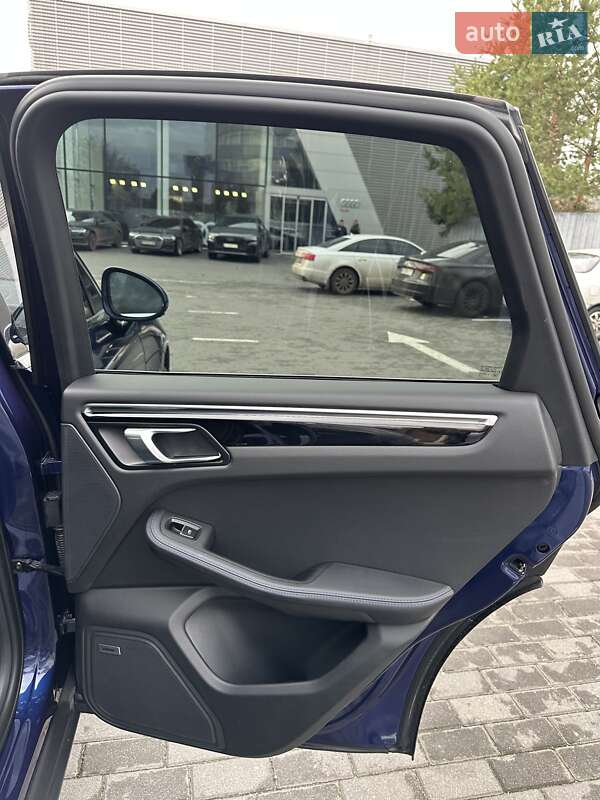 Позашляховик / Кросовер Porsche Macan 2023 в Києві