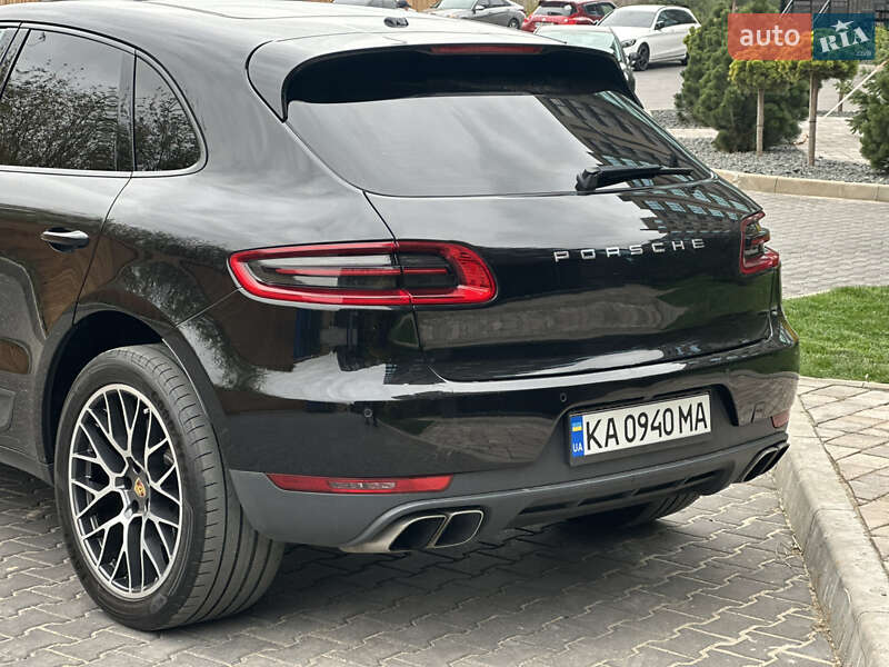 Внедорожник / Кроссовер Porsche Macan 2015 в Киеве