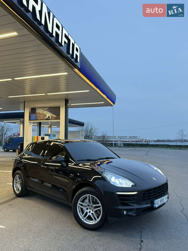 Позашляховик / Кросовер Porsche Macan 2014 в Дніпрі