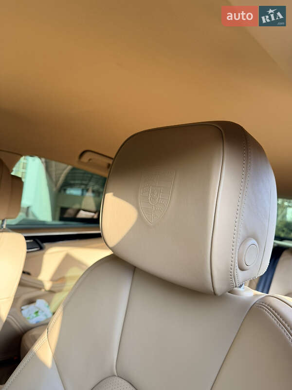 Внедорожник / Кроссовер Porsche Macan 2017 в Киеве фото 13 Внедорожник / Кроссовер Porsche Macan 2017 в Киеве