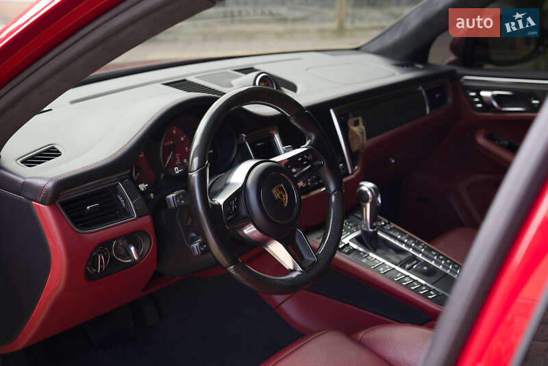 Позашляховик / Кросовер Porsche Macan 2017 в Одесі