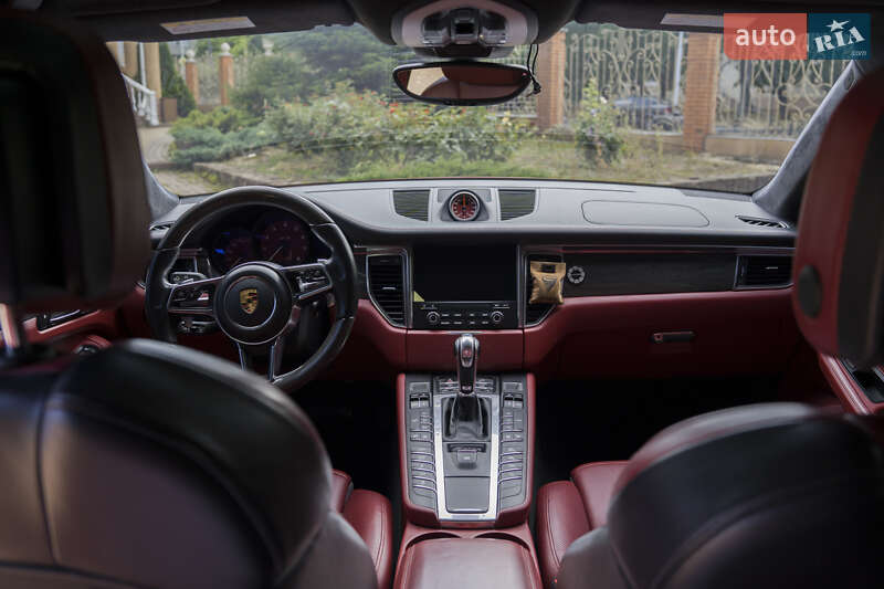 Позашляховик / Кросовер Porsche Macan 2017 в Одесі