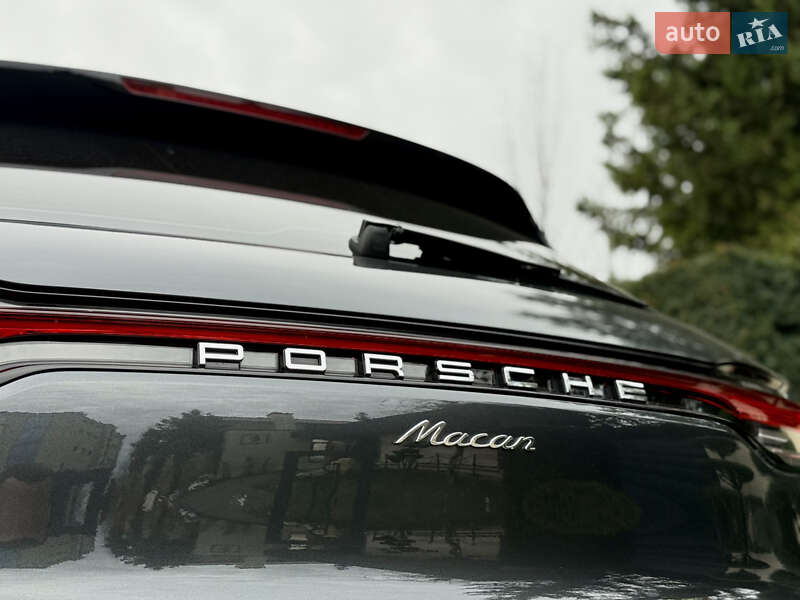 Позашляховик / Кросовер Porsche Macan 2020 в Львові