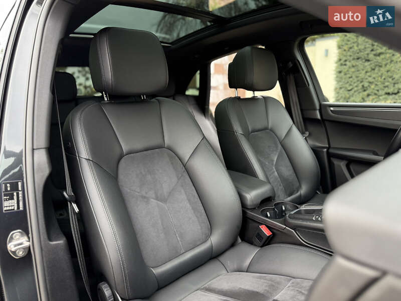 Позашляховик / Кросовер Porsche Macan 2020 в Львові