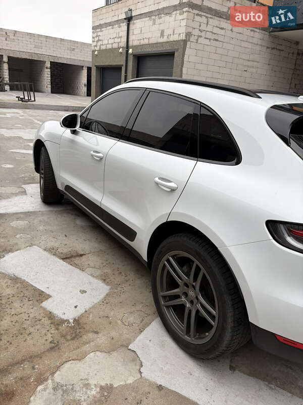 Позашляховик / Кросовер Porsche Macan 2021 в Запоріжжі фото 5 Позашляховик / Кросовер Porsche Macan 2021 в Запоріжжі