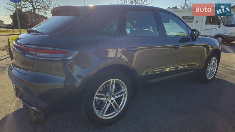 Позашляховик / Кросовер Porsche Macan 2021 в Сумах