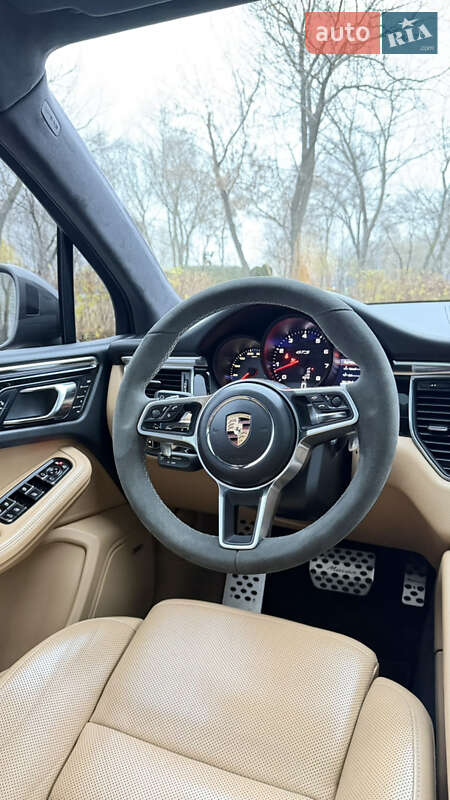 Позашляховик / Кросовер Porsche Macan 2016 в Києві