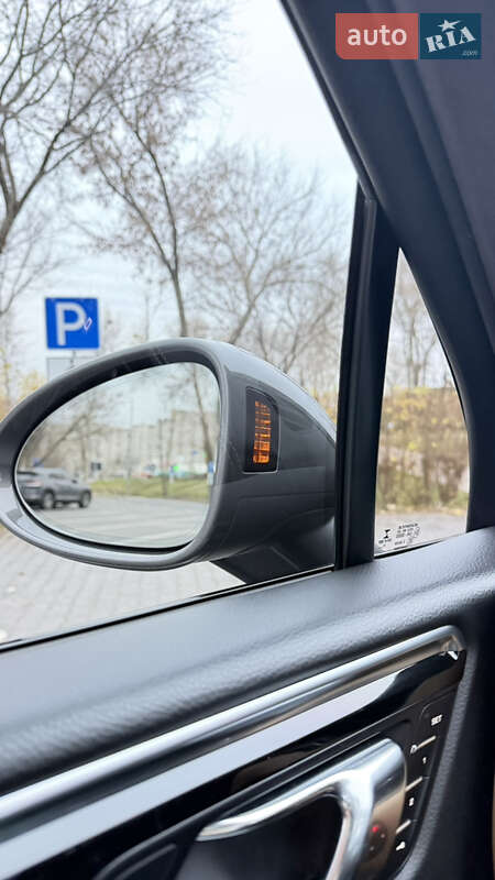 Позашляховик / Кросовер Porsche Macan 2016 в Києві