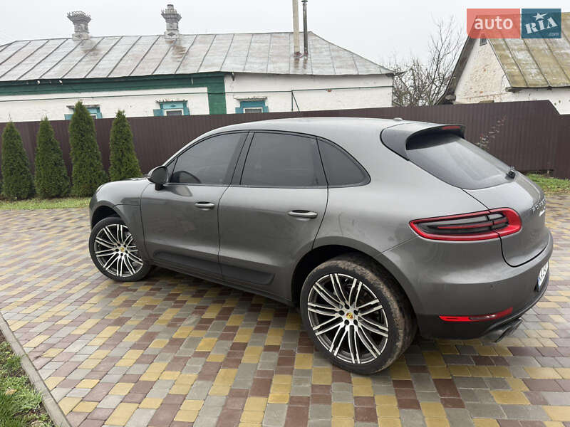 Внедорожник / Кроссовер Porsche Macan 2014 в Кривом Роге