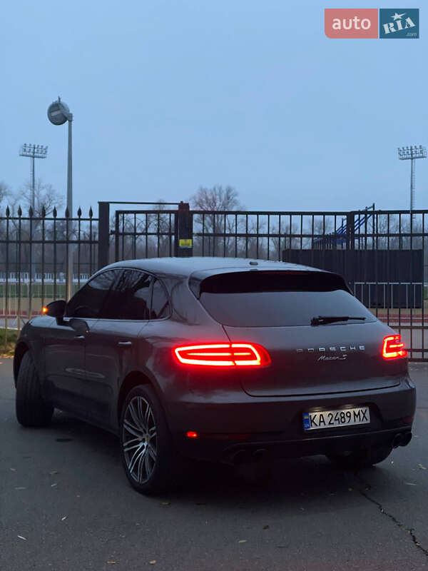 Внедорожник / Кроссовер Porsche Macan 2014 в Кривом Роге