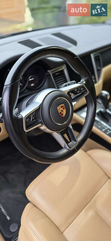 Внедорожник / Кроссовер Porsche Macan 2018 в Ирпене