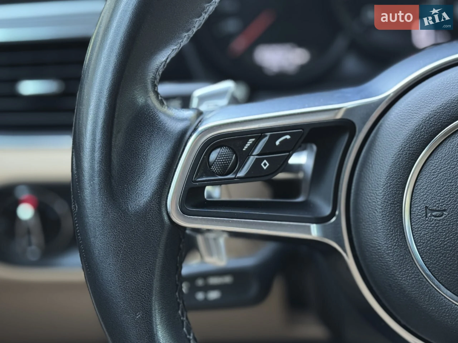 2018 Porsche Macan - мініатюра 23