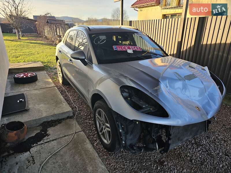 Внедорожник / Кроссовер Porsche Macan 2017 в Трускавце