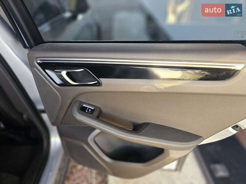 Внедорожник / Кроссовер Porsche Macan 2017 в Трускавце