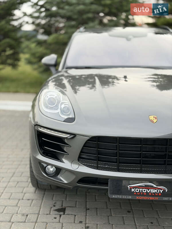 Внедорожник / Кроссовер Porsche Macan 2018 в Одессе