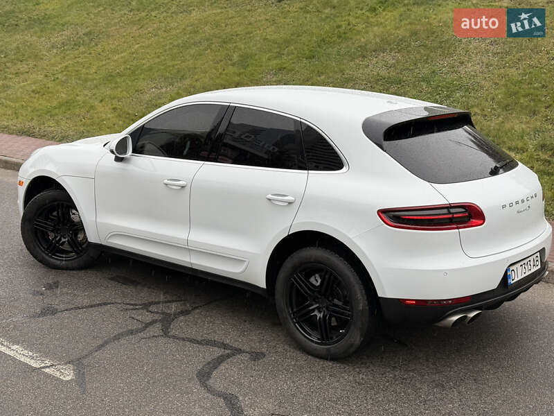 Внедорожник / Кроссовер Porsche Macan 2016 в Киеве