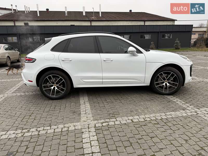 Позашляховик / Кросовер Porsche Macan 2021 в Києві