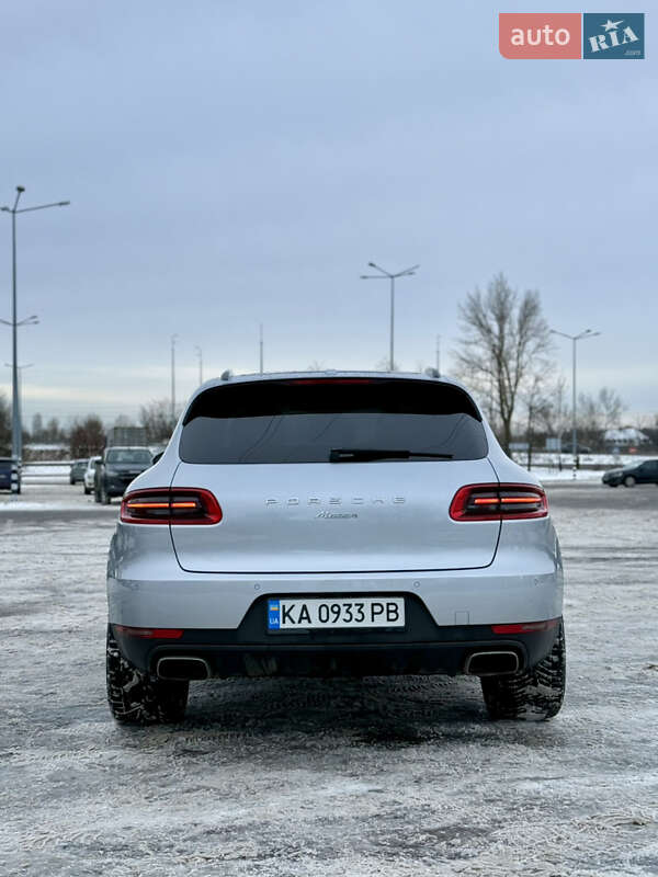 Внедорожник / Кроссовер Porsche Macan 2018 в Киеве