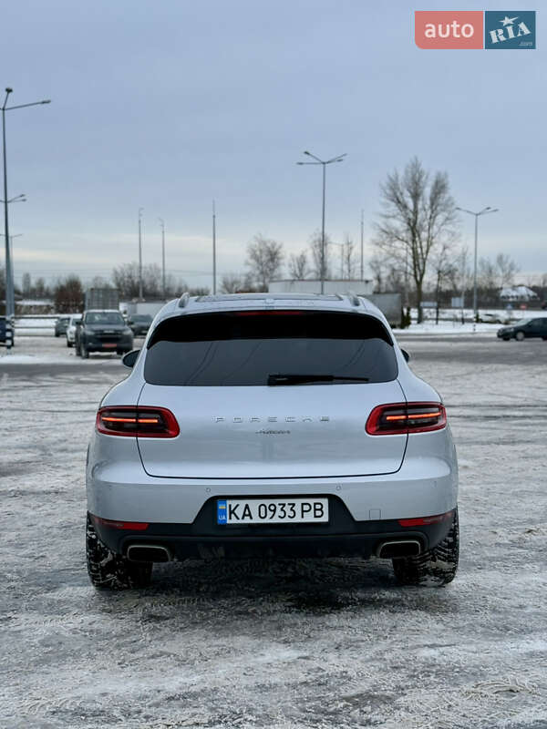 Внедорожник / Кроссовер Porsche Macan 2018 в Киеве