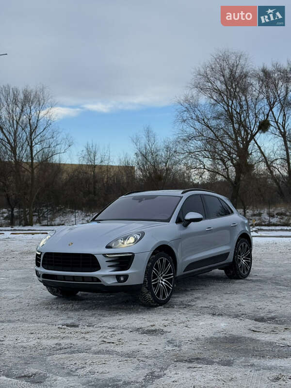 Внедорожник / Кроссовер Porsche Macan 2018 в Киеве